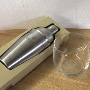 New Remy Martin Glass And Shaker